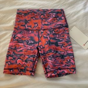 Lululemon Wunder Train High Rise Short 6”